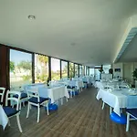 Jasmine Hotel *