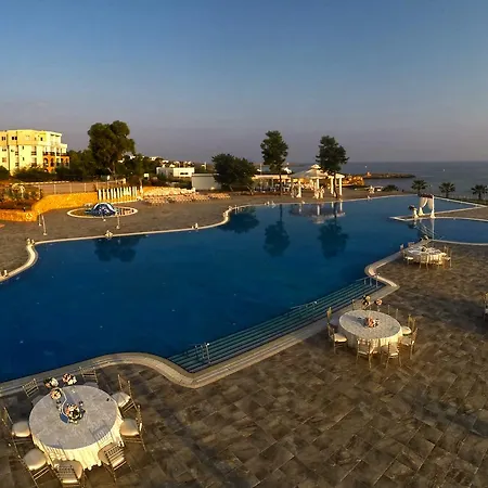 Jasmine * Kyrenia (Northern Cyprus)